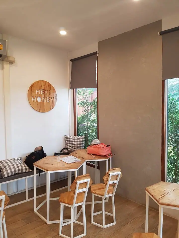 Hive Home Cafe Nan, Thailand — ภาพที่ 14 ผลงานสถาปัตยกรรมโดย MAKE IT POP