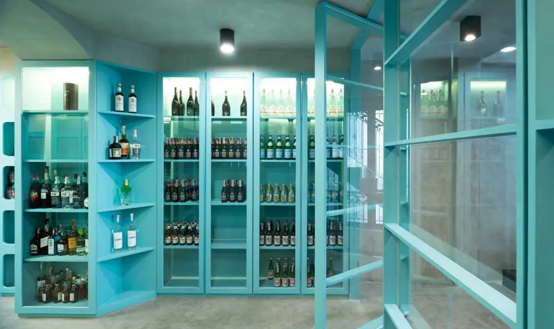 Holmes Phayathai, Thailand — ภาพที่ 11 ผลงานคาเฟ่และร้านอาหารโดย MAKE IT POP