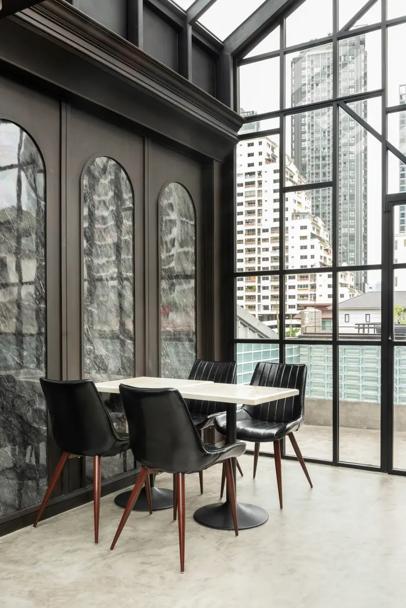Holmes Phayathai, Thailand — ภาพที่ 16 ผลงานคาเฟ่และร้านอาหารโดย MAKE IT POP