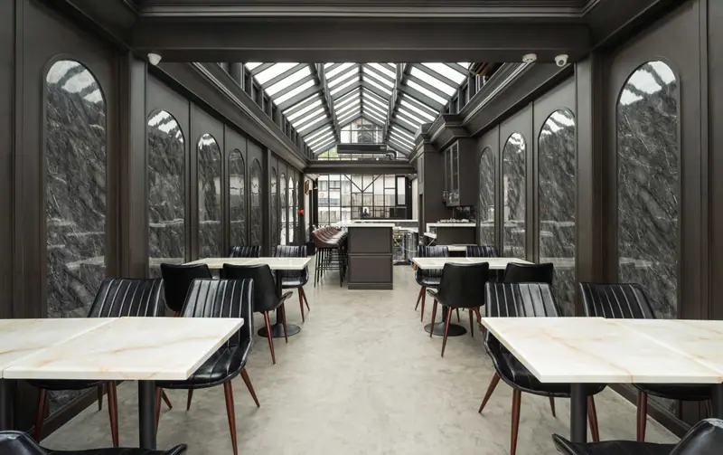 Holmes Phayathai, Thailand — ภาพที่ 15 ผลงานคาเฟ่และร้านอาหารโดย MAKE IT POP