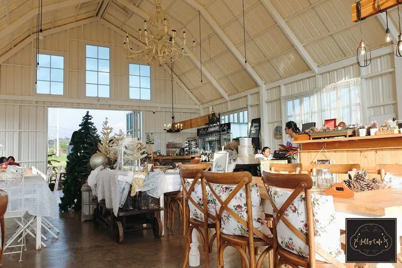 Jolly Cafe Khao Koh, Petchaboon, Thailand — ภาพที่ 3 ผลงานสถาปัตยกรรมโดย MAKE IT POP