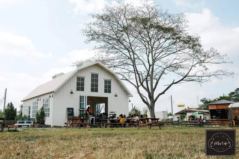 Jolly Cafe Khao Koh, Petchaboon, Thailand — ภาพที่ 5 ผลงานสถาปัตยกรรมโดย MAKE IT POP