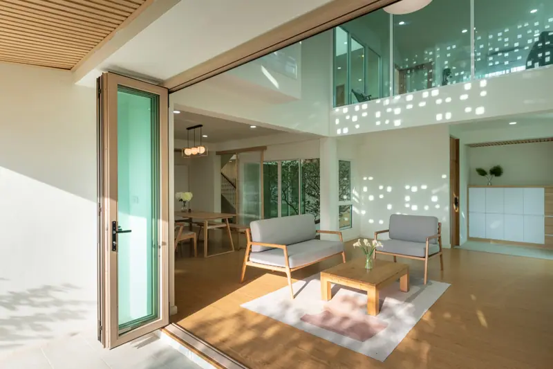 บ้านกล่องของขวัญ Prachinburi, Thailand — ภาพที่ 7 ผลงานสถาปัตยกรรมโดย MAKE IT POP