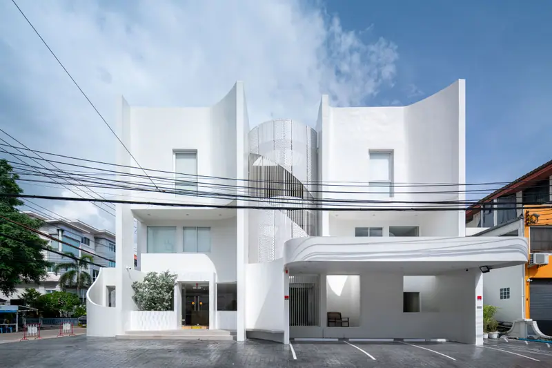 Quality Plus Agency, renovation by MAKE IT POP