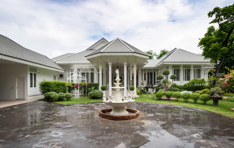 Ramkhamhaeng House — ผลงานออกแบบโดย MAKE IT POP