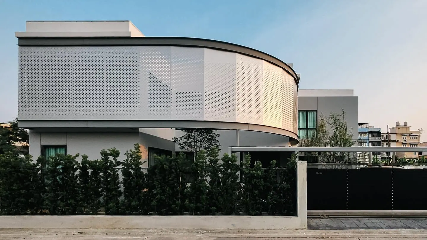Wutthakard House — ภาพที่ 1 ผลงานสถาปัตยกรรมโดย MAKE IT POP